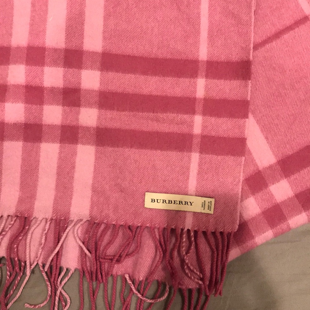100% Cashmere Burberry Scarf